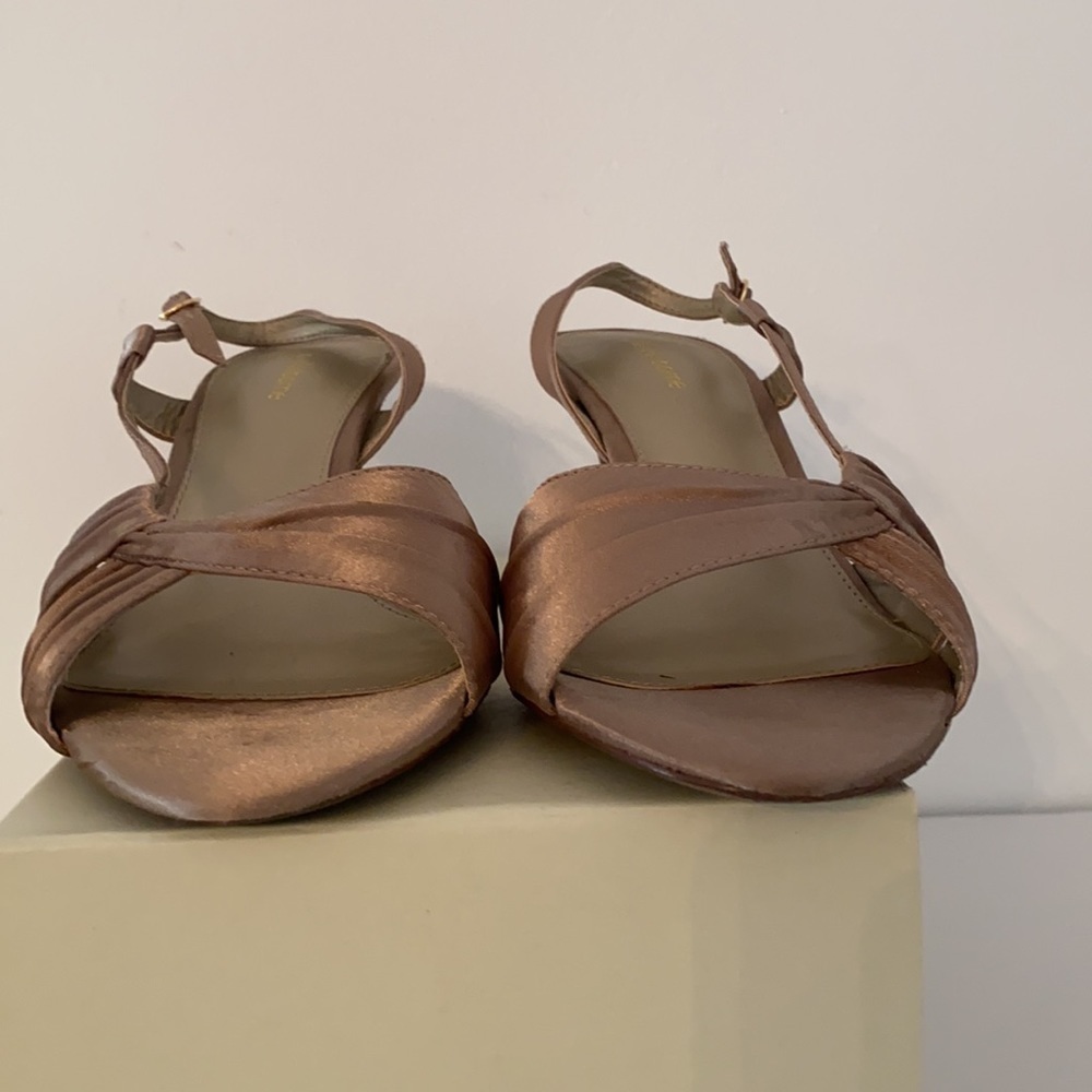 Liz Claiborne formal heels​​​​​​​​​​​​​​​​​​​​​​​​ - Picture 4 of 4
